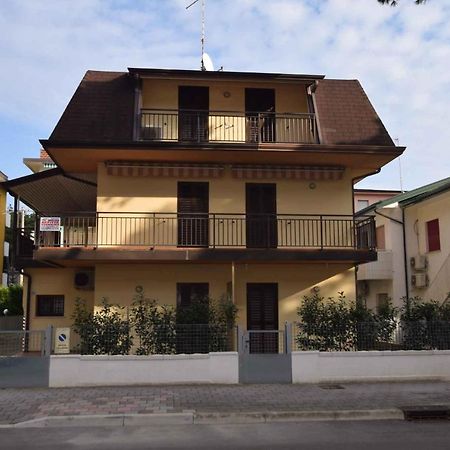 Apartments In Lignano Sabbiadoro 39726 Ngoại thất bức ảnh