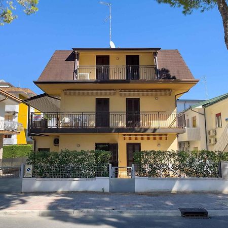 Apartments In Lignano Sabbiadoro 39726 Ngoại thất bức ảnh